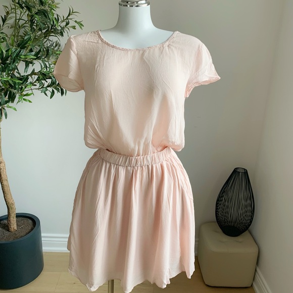 Talula Dresses & Skirts - Talula Dusty Blush Pink Cutout Waist Short Sleeve Dress XS
